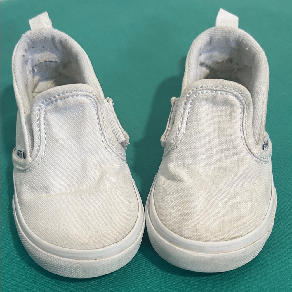 VANS Toddler White Slip-On w/ Velcro strap sz:7
